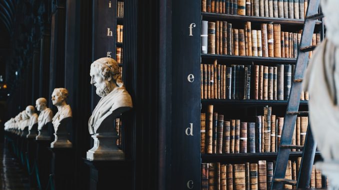 Hur man analyserar sin spelhistorik för att fatta bättre beslut illustration